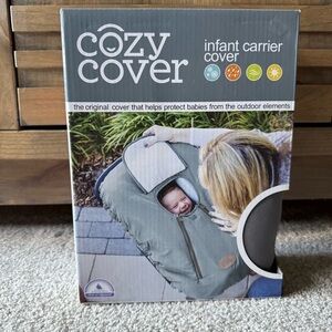 NWB Cozy Cover gray/ white infant carrier cover